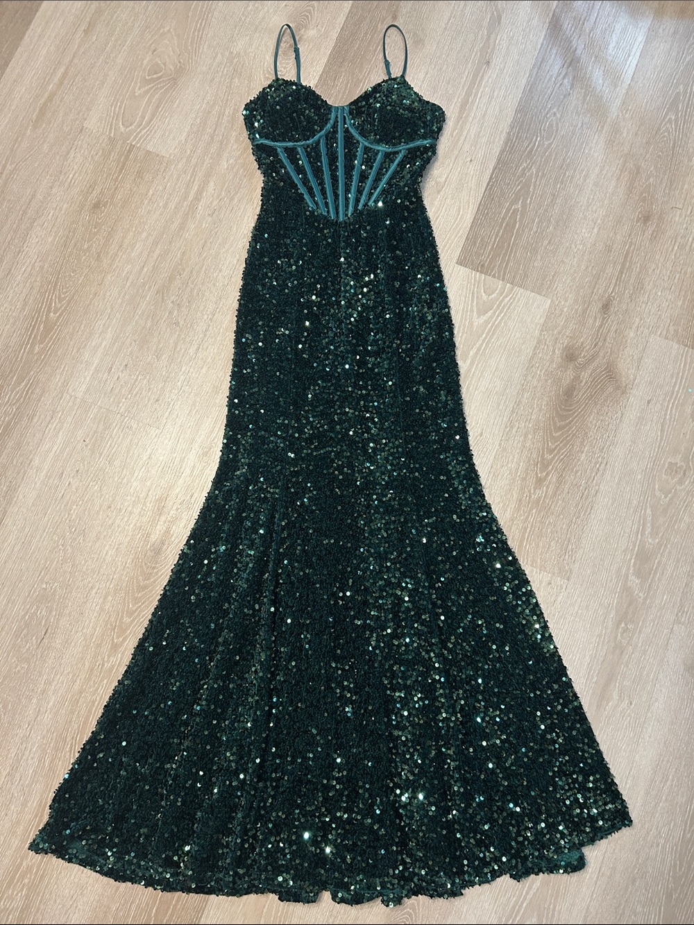 Midnight Doll Emerald Green Velvet Sequin Corset Style Full Length Gown Sz 1